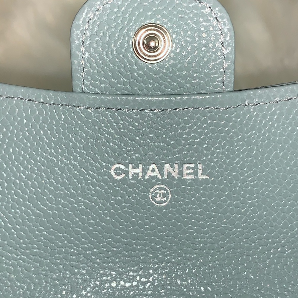 ❌❌SOLD elsewhere❌❌Chanel classic flap card holder - Picture 8 of 13